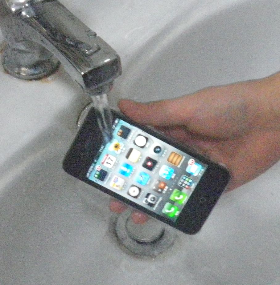 画像: iPhoneとGalaxy 用のWater Proof Skin - 防水カバーを追加しました。